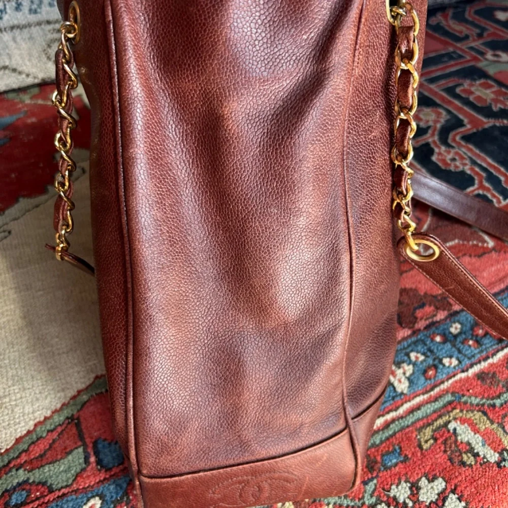 Vintage Chanel Chain Handle Caviar Brown Logo Bag Tote - Picture 14 of 16